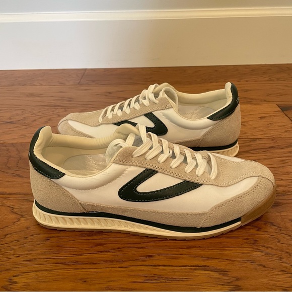 Like New TRETORN Women's Rawlins Casual Lace-Up Sneakers - Picture 3 of 8